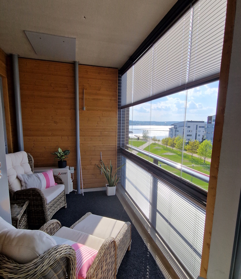 Parvekelasien huolto pitää ulkotilasi viihtyisänä